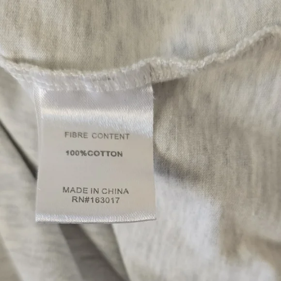 Princess Polly Malibu Healh Retreat Light Grey Graphic Tee Sz 4 Small - Picture 8 of 8